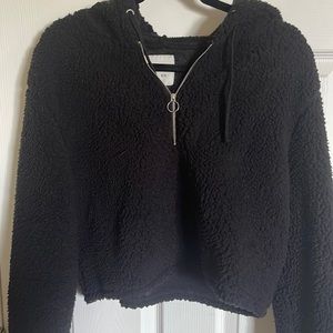 Cropped black sherpa
